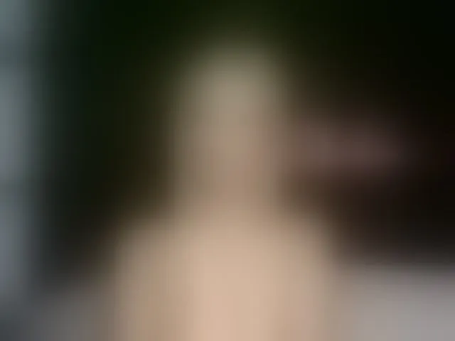 Live sex webcam photo for MiaBeeX #293827990