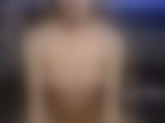 Live sex webcam photo for MiaBeeX #294285368