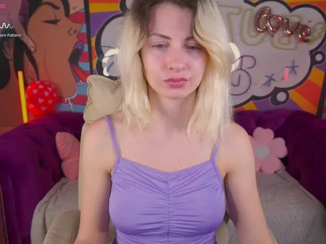 Live sex webcam photo for MiaBurkaa #290607530