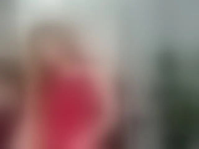 Live sex webcam photo for MiaCassel #292336759