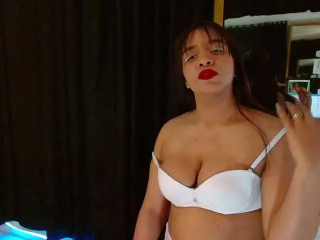 Live sex webcam photo for MiaCoko #276074327