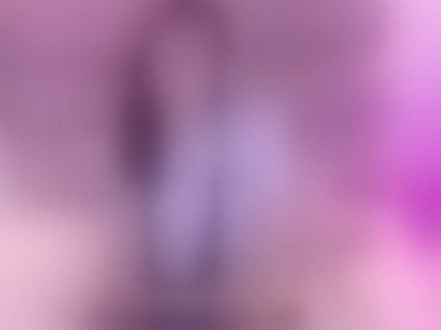 Live sex webcam photo for MiaCullens #294213558