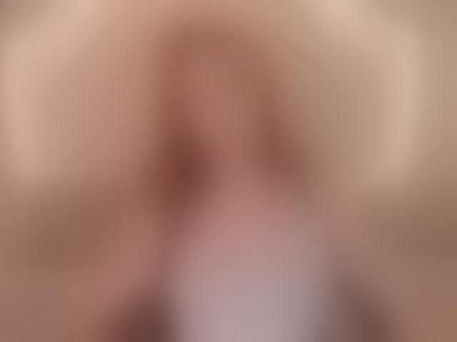 Live sex webcam photo for MiaFarrell #293885255