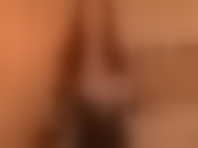 Live sex webcam photo for MiaFarrell #294274200