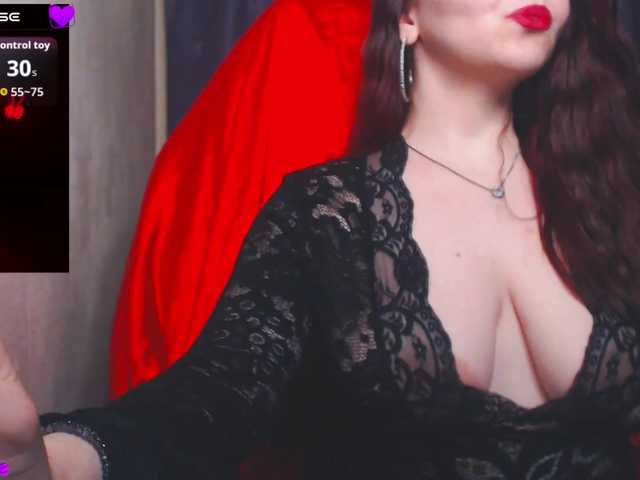 Live sex webcam photo for MiaGrace #292192764