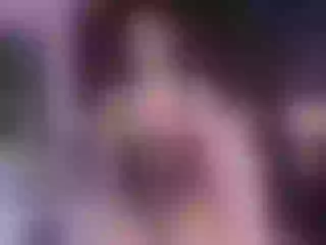 Live sex webcam photo for MiaGrayce #291893053