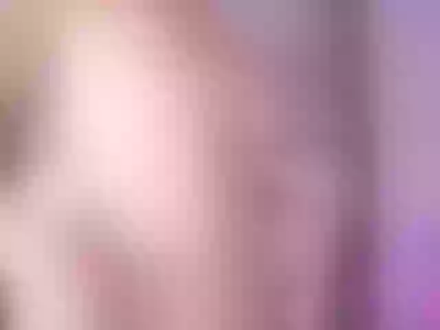 Live sex webcam photo for MiaGrayce #292131652