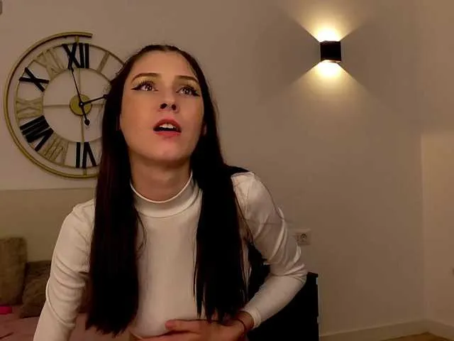 Live sex webcam photo for MiaHug #276802040