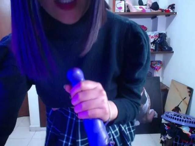 Live sex webcam photo for MiaJhons #273460567