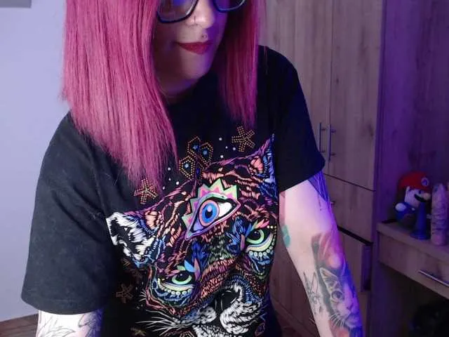 Live sex webcam photo for MiaJhons #276021561