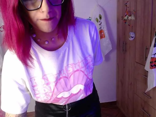 Live sex webcam photo for MiaJhons #276521959