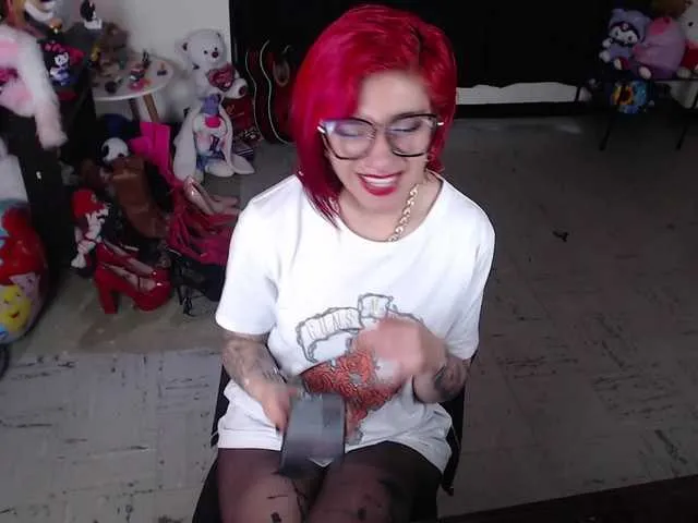 Live sex webcam photo for MiaJhons #290460510