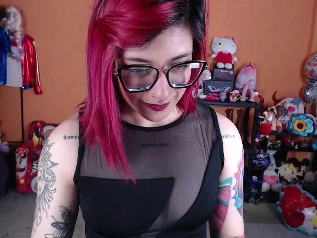 Live sex webcam photo for MiaJhons #291232995