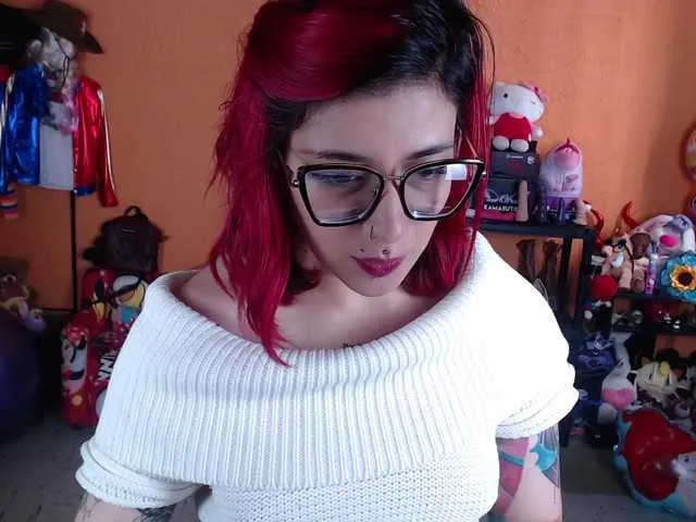 Live sex webcam photo for MiaJhons #291326653