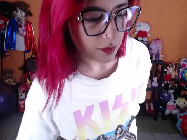 Live sex webcam photo for MiaJhons #291372422