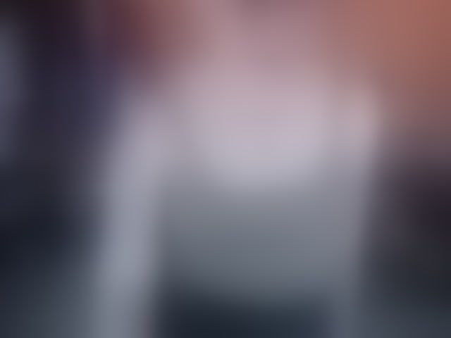 Live sex webcam photo for MiaJhons #293969987