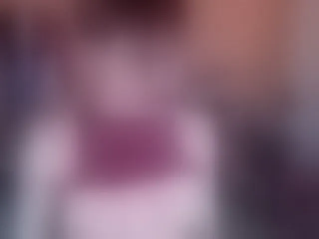 Live sex webcam photo for MiaJhons #293993319