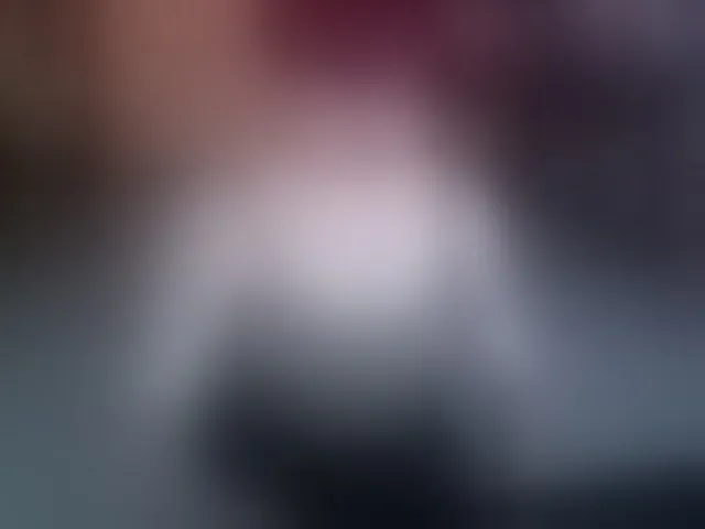 Live sex webcam photo for MiaJhons #294196151