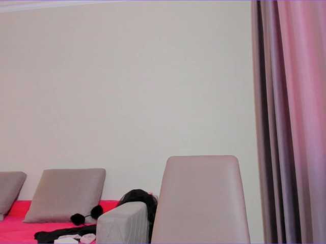 Live sex webcam photo for MiaKamado #273588045