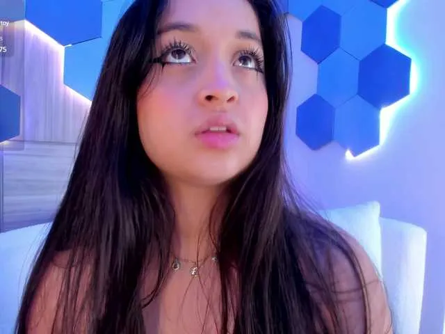 Live sex webcam photo for MiaKay #290540554