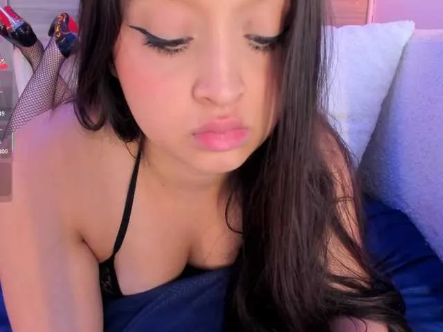 Live sex webcam photo for MiaKay #291323532
