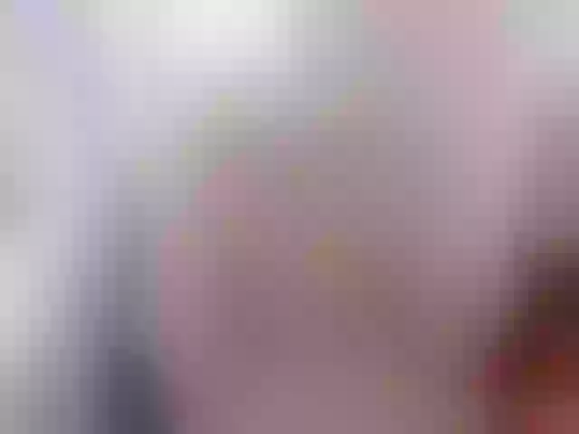 Live sex webcam photo for MiaLewis #291892726