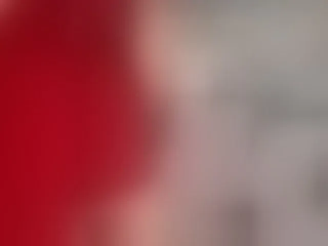 Live sex webcam photo for MiaLiaHot #293696292