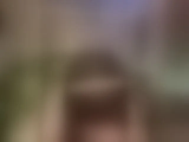 Live sex webcam photo for MiaLiaHot #293788040