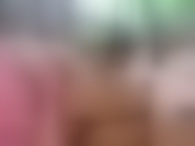 Live sex webcam photo for MiaLiaHot #294055510