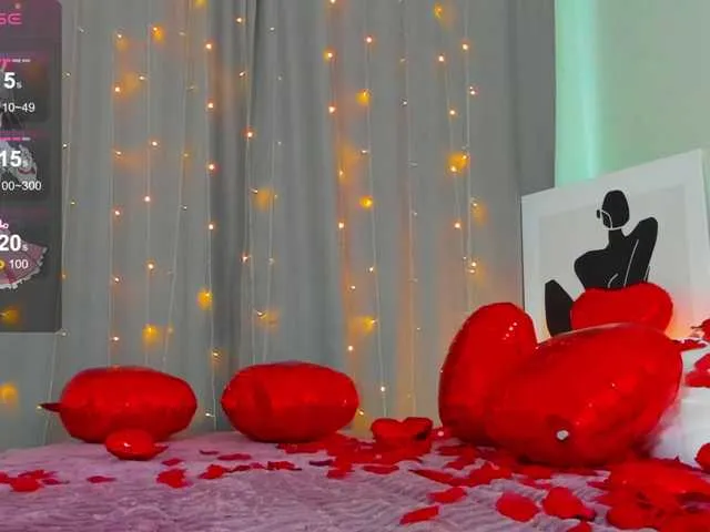 Live sex webcam photo for MiaLuw #290471764