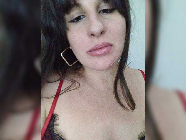 Live sex webcam photo for MiaMiaxxx #276256495