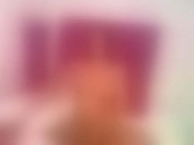Live sex webcam photo for MiaMiller001 #293040246