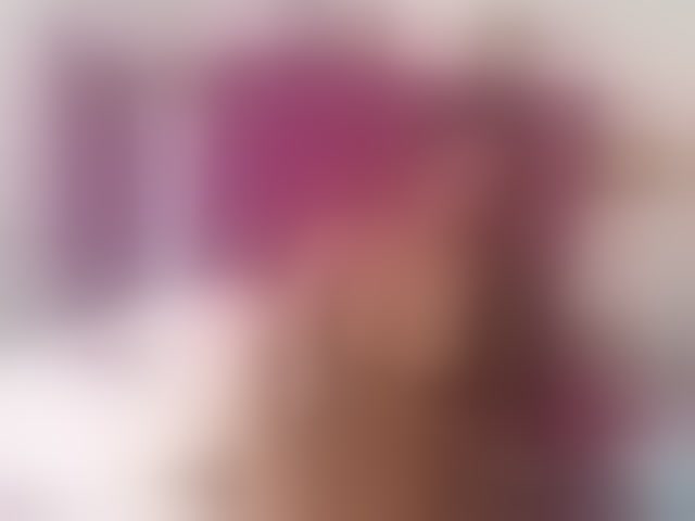 Live sex webcam photo for MiaMiller001 #293057145