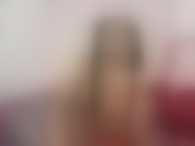 Live sex webcam photo for MiaMiller001 #293166174