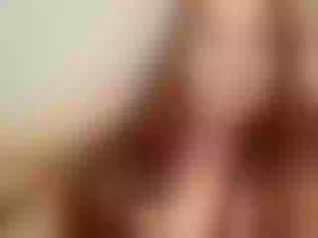 Live sex webcam photo for MiaMuffn #277859086
