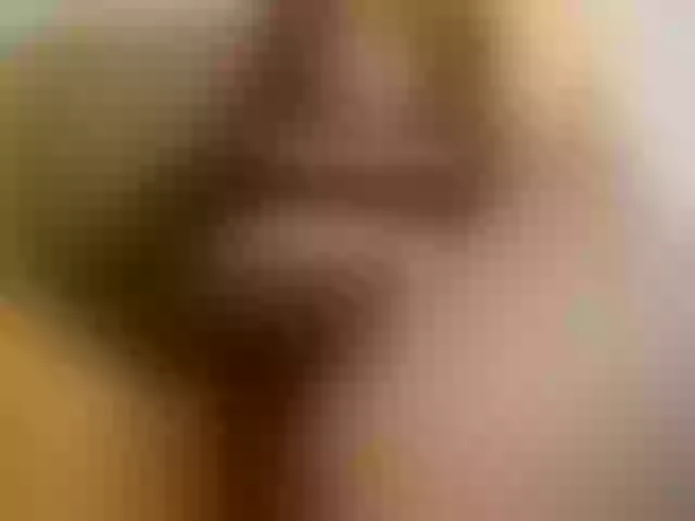Live sex webcam photo for MiaMuffn #277937092