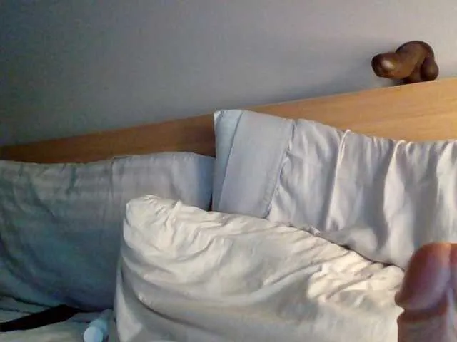 Live sex webcam photo for MiaMuffn #290244120