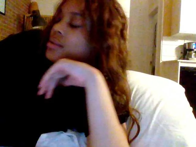 Live sex webcam photo for MiaMuffn #291729699