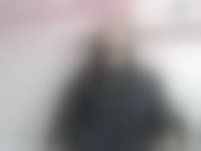 Live sex webcam photo for MiaRivers #292500728