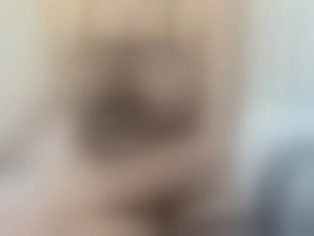 Live sex webcam photo for MiaRivers #293073756