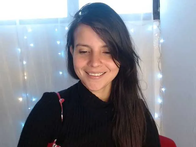 Live sex webcam photo for MiaRobinn #277249868