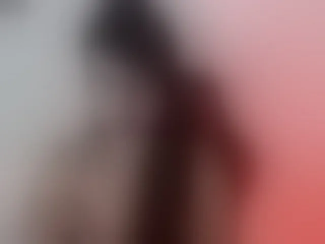 Live sex webcam photo for MiaRobinn #292671416