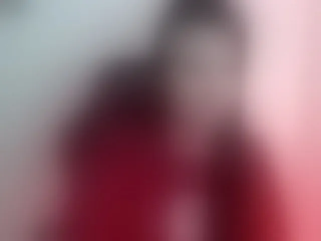 Live sex webcam photo for MiaRobinn #292690187