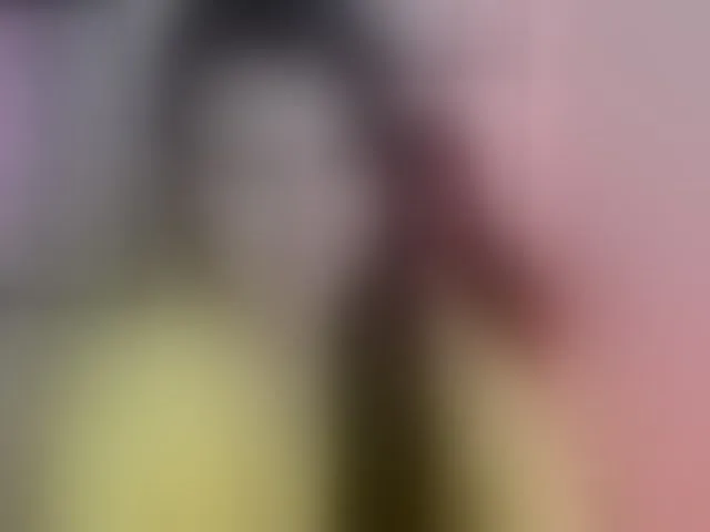 Live sex webcam photo for MiaRobinn #293028160