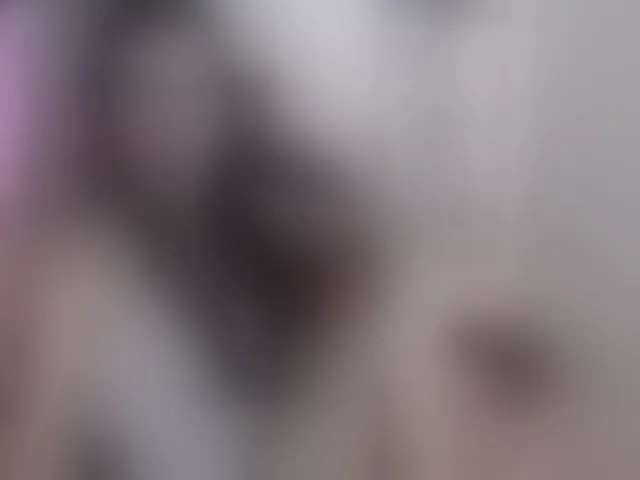 Live sex webcam photo for MiaRobinn #293954932