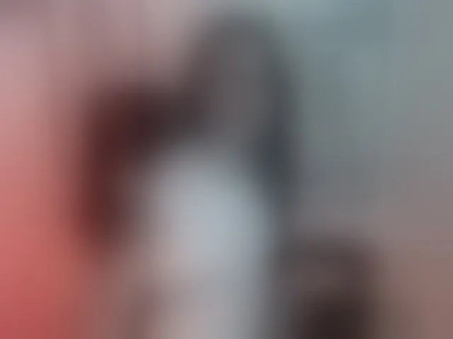 Live sex webcam photo for MiaRobinn #294017464
