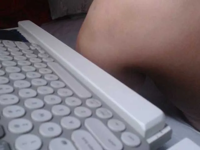 Live sex webcam photo for MiaSecret #290147267