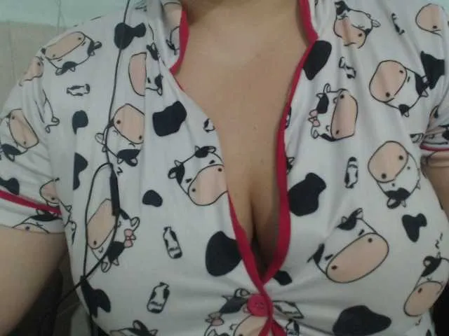 Live sex webcam photo for MiaSecret #290433412