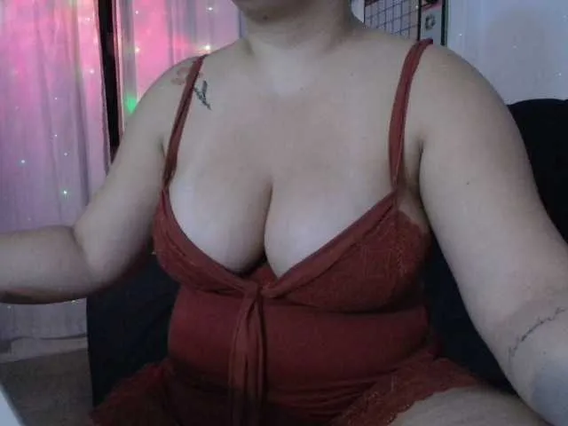 Live sex webcam photo for MiaSecret #293391295