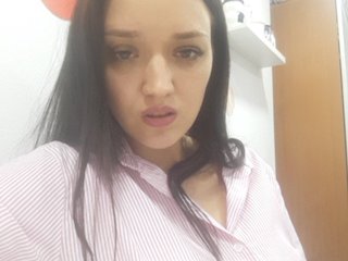 Live sex webcam photo for MiaSexy18 #172029544